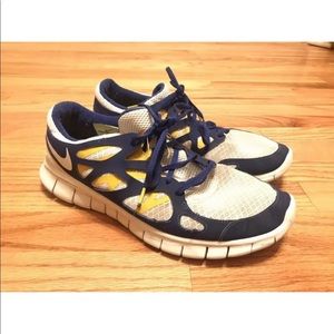 Men’s Nike Free runs size 11